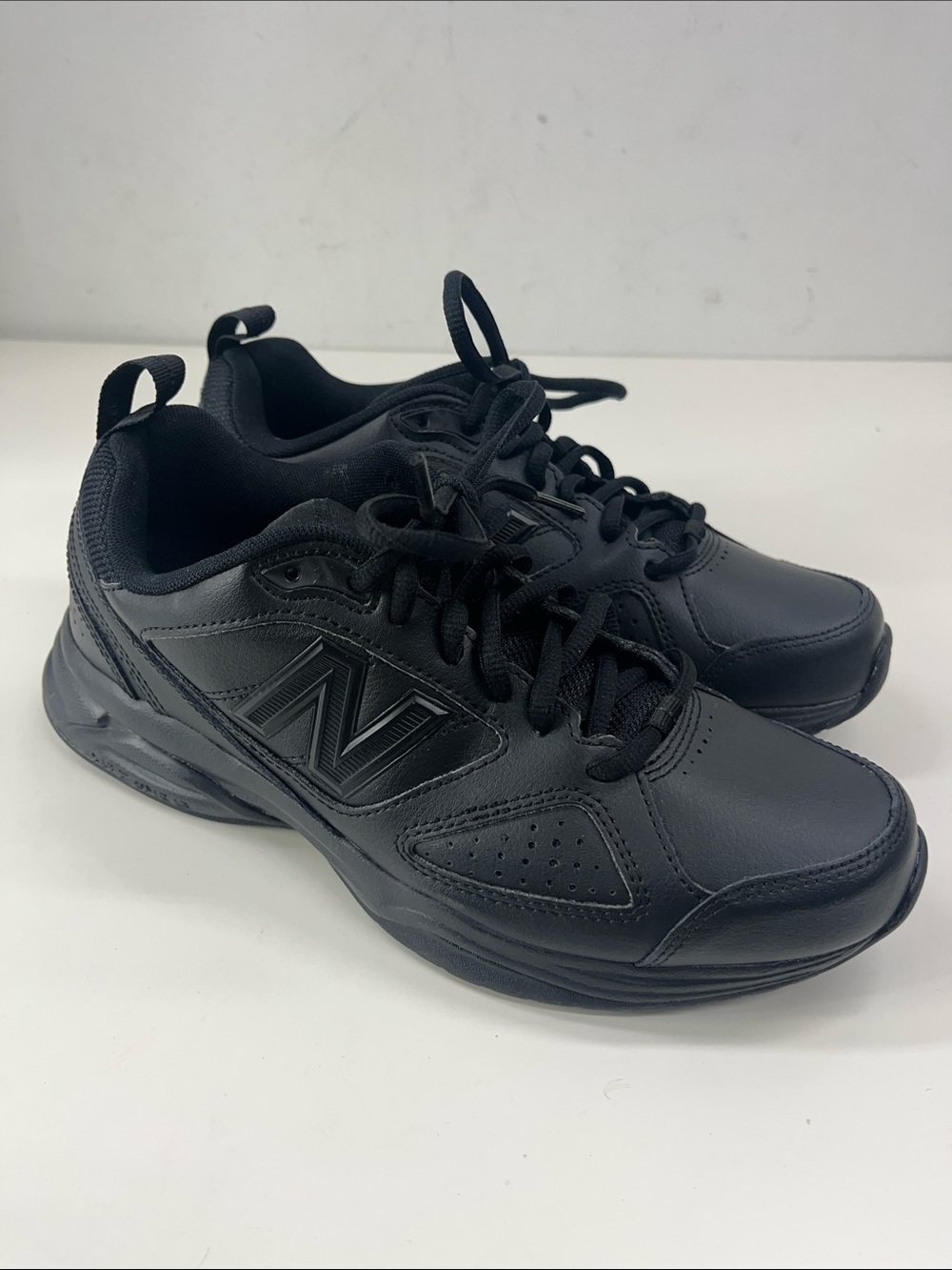 NWOB New Balance Men’s MX608 in Black Size 7